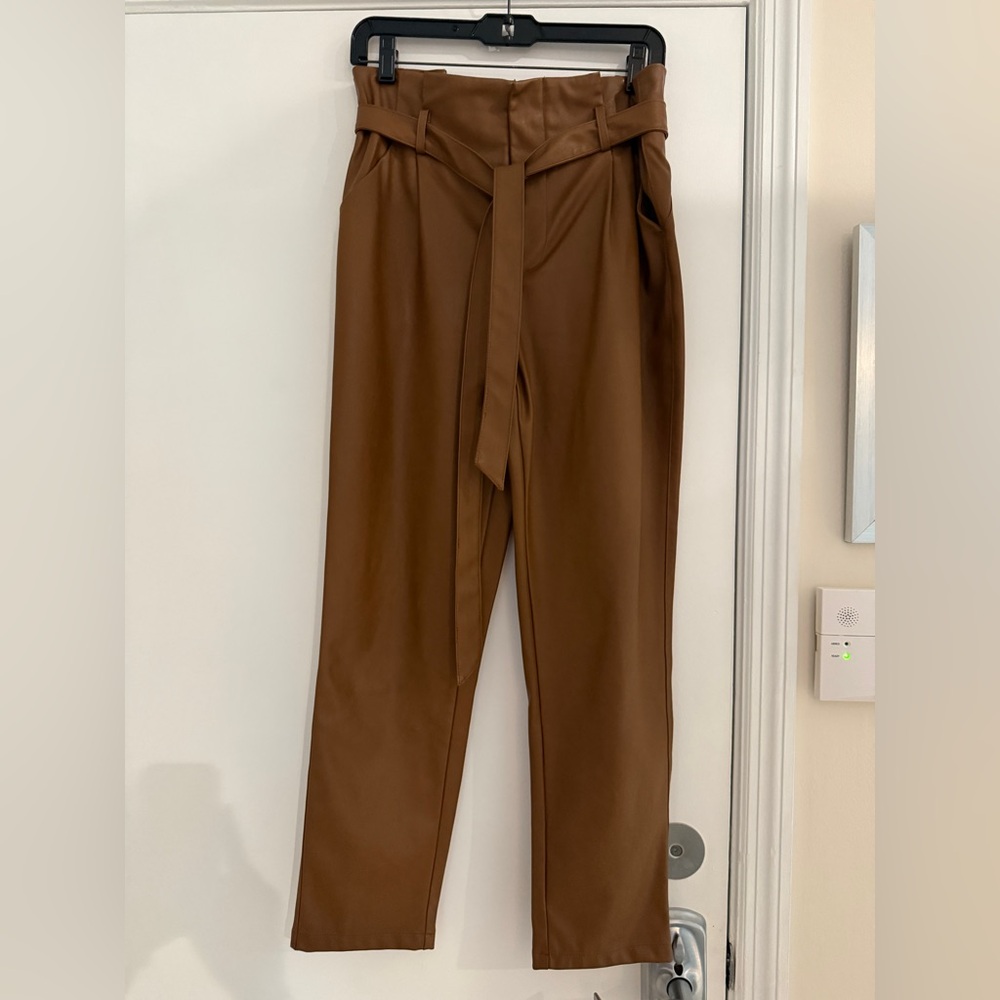 Lucy Paris Pleather Paperbag Style Crop Pants size Medium